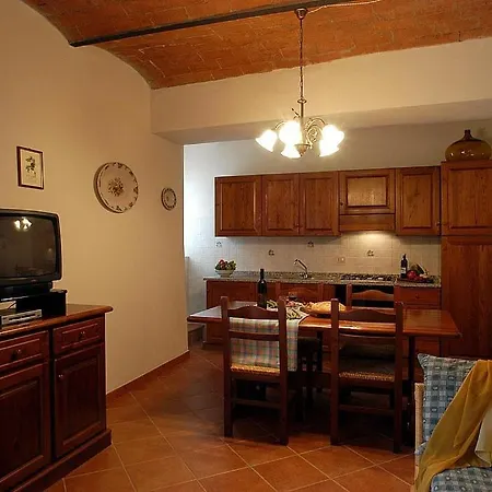 Sleeps 6 Pool Wifi Appartamento