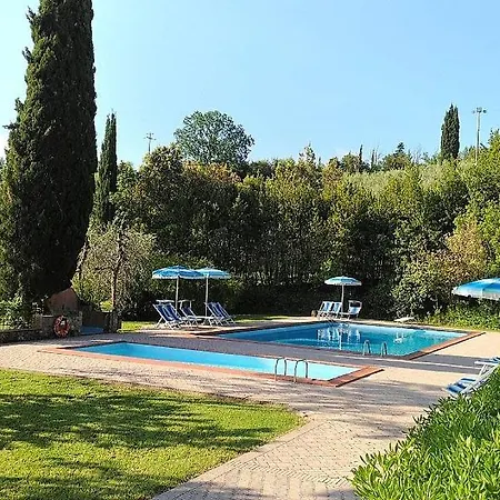Sleeps 6 Pool Wifi Appartamento